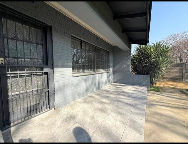 9 BEDROOM HOUSE FOR SALE IN VANDERBIJLPARK CW 5